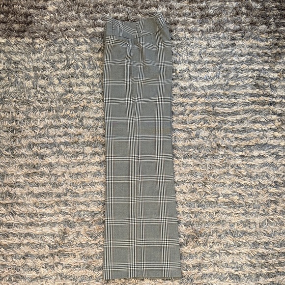 H&M Gray Plaid Women’s Pantsuit Set - Picture 11 of 16